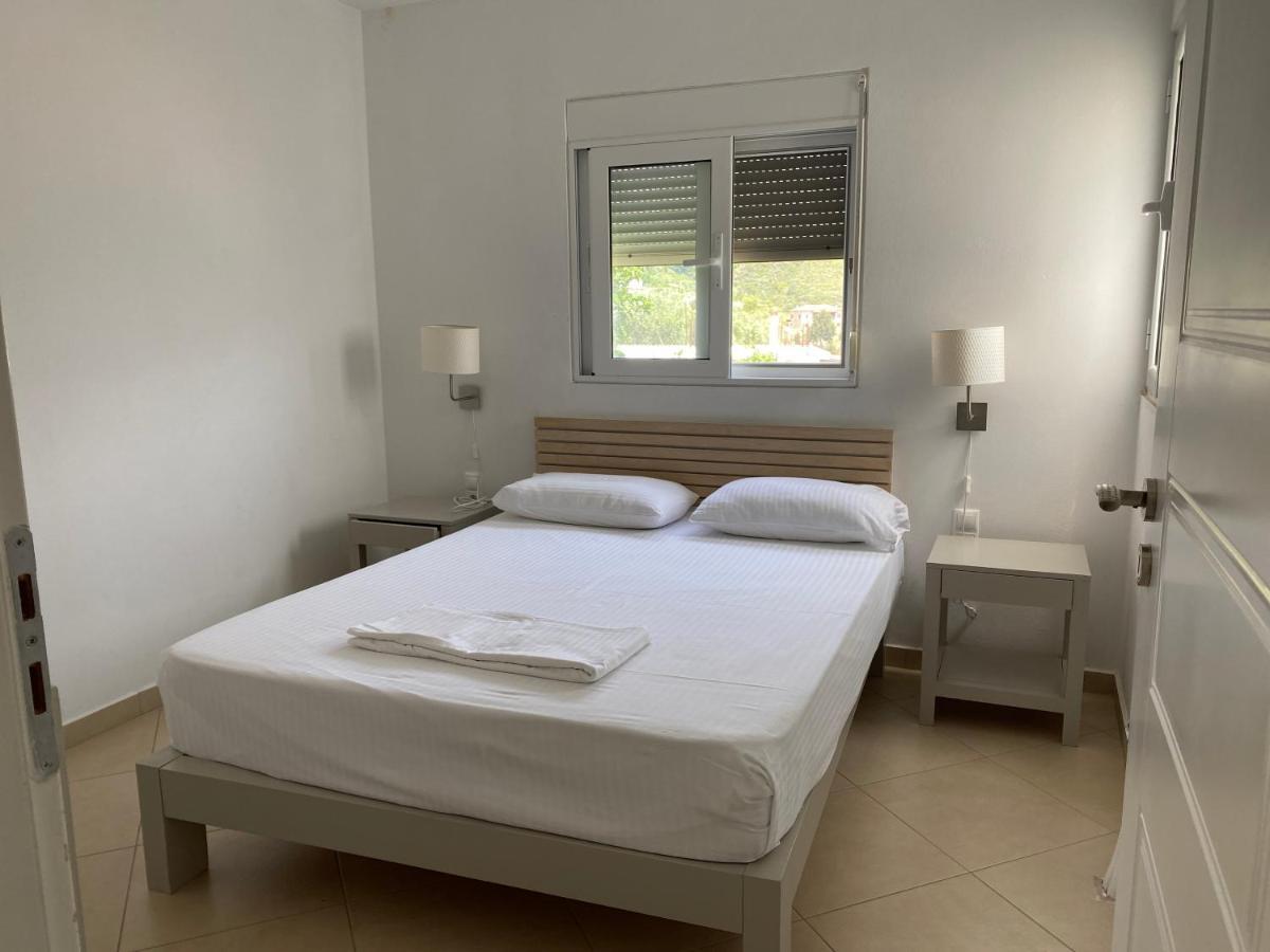 Foto Apartment Himarë